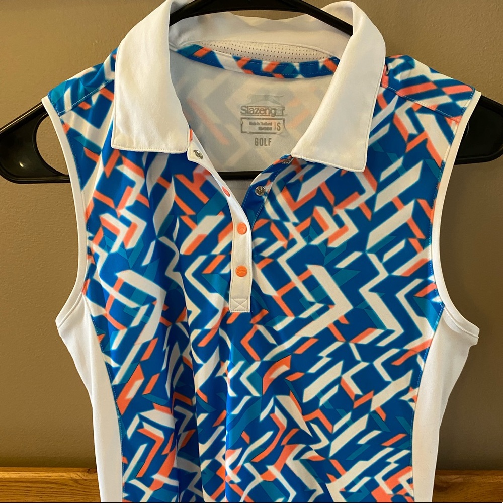 Women’s golf shirt
